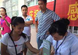 海南志愿者用獻血留下“青春印記”