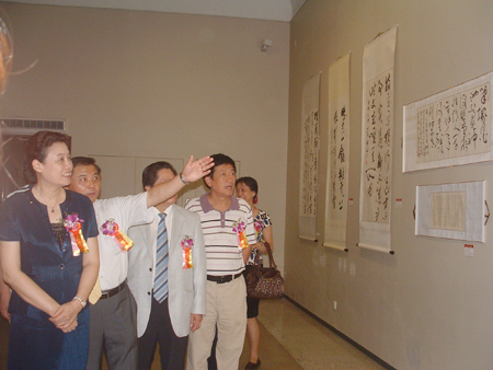 翰墨跨越時空一海南2011年中國書法展開展