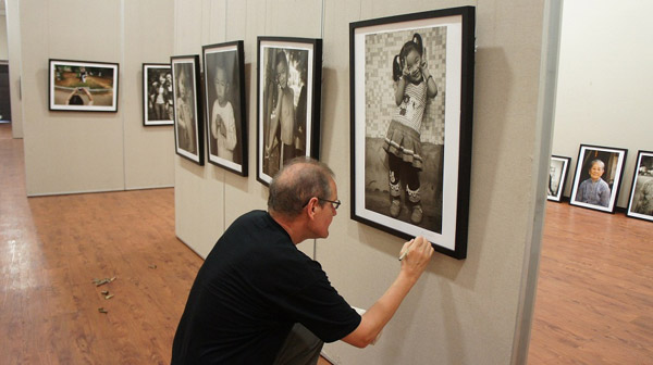 “時代肖像——芬蘭攝影師攝影作品展”海南省博物館開展