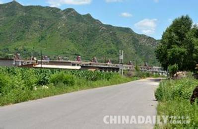 平泉縣臺頭山鄉奏響“扶貧攻堅行動”進行曲