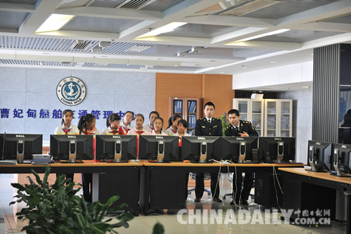 曹妃甸少年海事學校開展“水上安全知識教育”活動