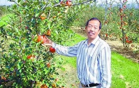 一個(gè)“農(nóng)民教授”，為何感動(dòng)了百萬(wàn)河北人