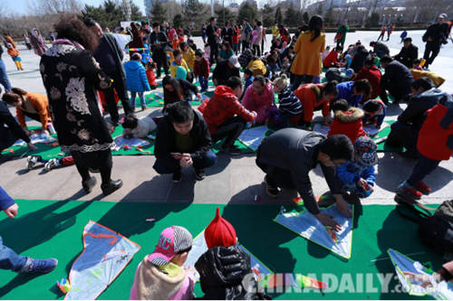 唐山樂亭舉辦快樂風(fēng)箏節(jié) 讓孩子放飛夢想