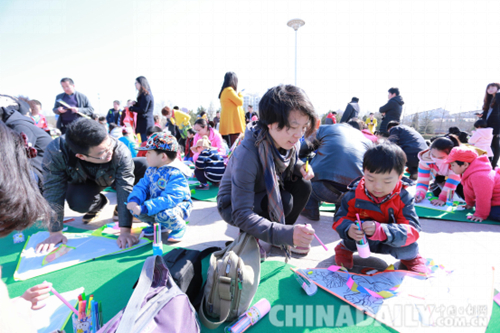 唐山樂亭舉辦快樂風(fēng)箏節(jié) 讓孩子放飛夢想