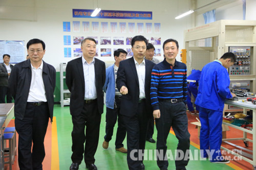 河北省教育廳領(lǐng)導(dǎo)考察遷安職教中心