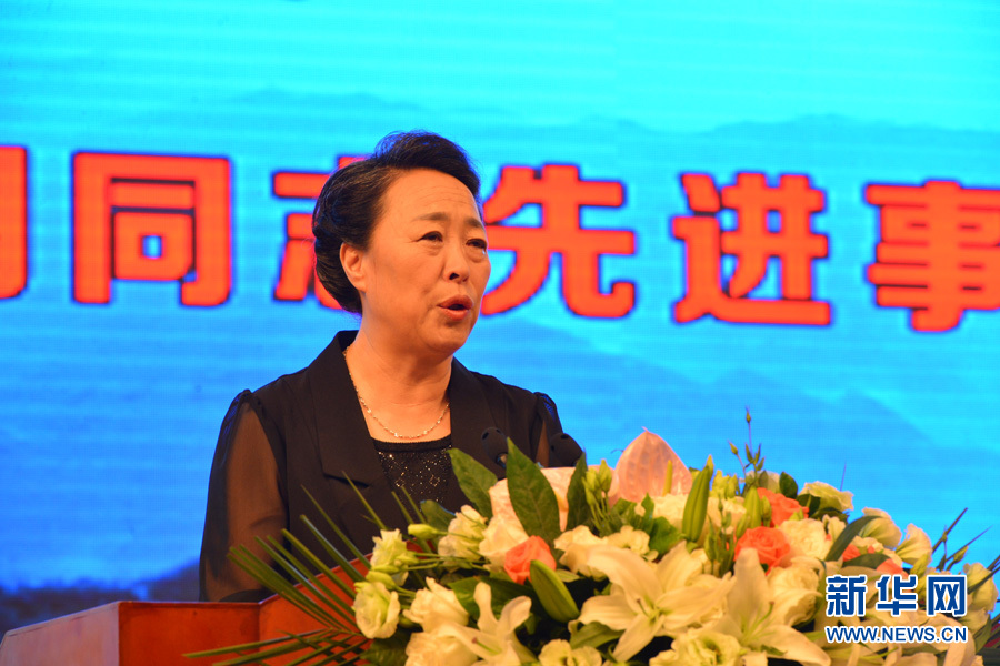 “太行山作證”李保國(guó)先進(jìn)事跡報(bào)告會(huì)在石家莊舉行