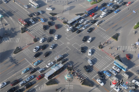 廿七年汗水灑滿交宣路——記邯鄲交警支隊(duì)宣傳科科長(zhǎng)張貴民