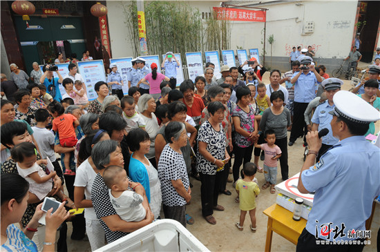 廿七年汗水灑滿交宣路——記邯鄲交警支隊(duì)宣傳科科長(zhǎng)張貴民