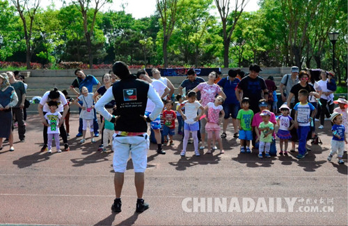 秦皇島北戴河舉辦兒童運動會歡度六一