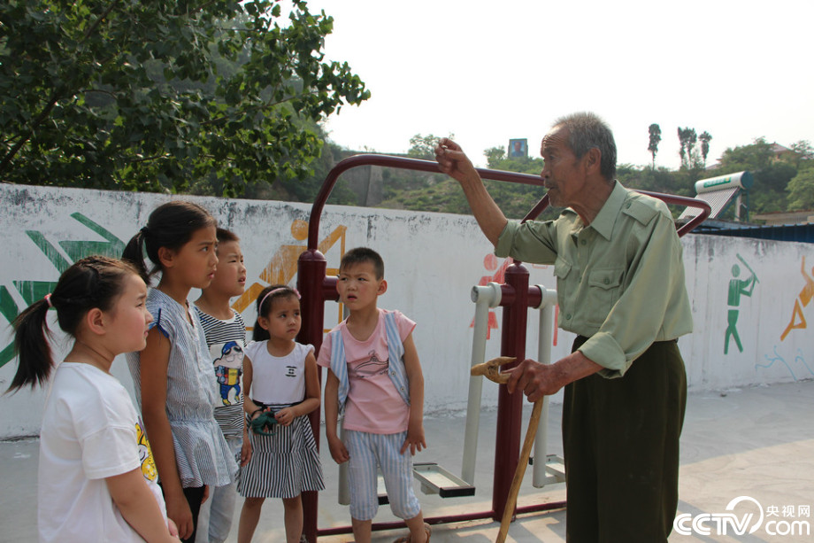 86歲老人一生講述王二小