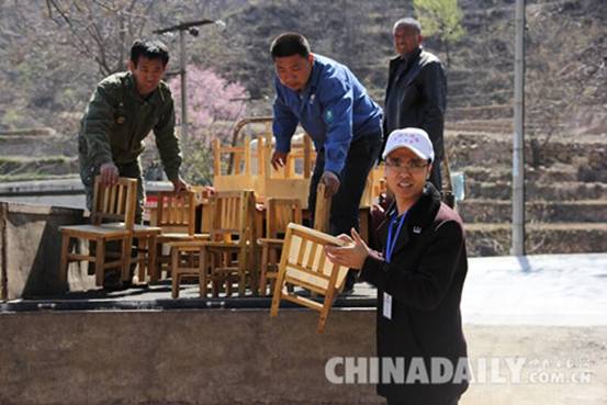 中國報恩網創辦人回報第二故鄉石家莊 要給20個貧困村捐電腦