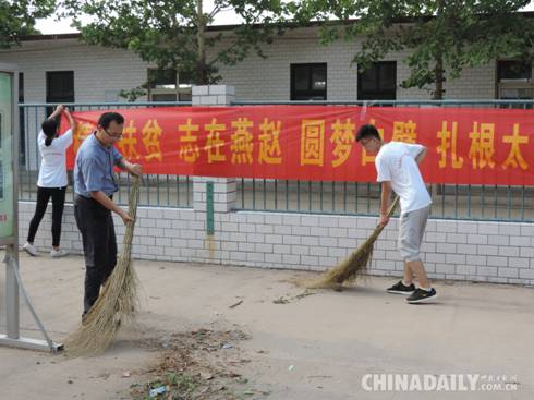 石家莊鐵道大學(xué)機(jī)械學(xué)子:奉獻(xiàn),讓青春閃耀光芒