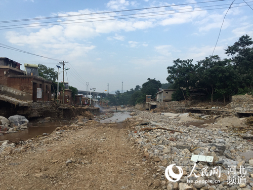 河北井陘縣2000余村民災(zāi)后自救 72小時打通生命通道