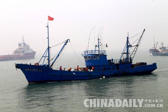 滄州史上最大規(guī)模船岸聯(lián)合應(yīng)急演習(xí)在黃驊港上演