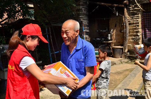 抗洪救災 河北愛心無限網在行動