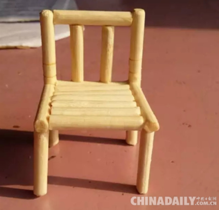 霸州一村民“妙手生花” 一次性筷子成工藝品