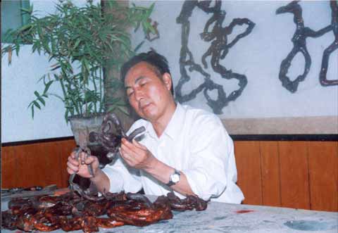 王新泉獲第七屆中國文化藝術(shù)政府獎“文華獎”