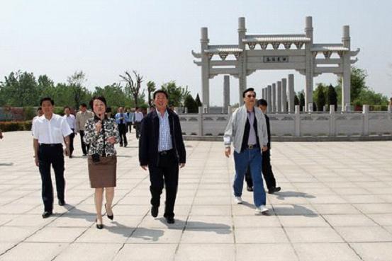 河南省委常委統戰部長劉懷廉蒞臨潢川