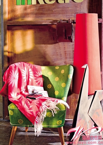 濃烈撞色 涼爽空間MIX新風潮