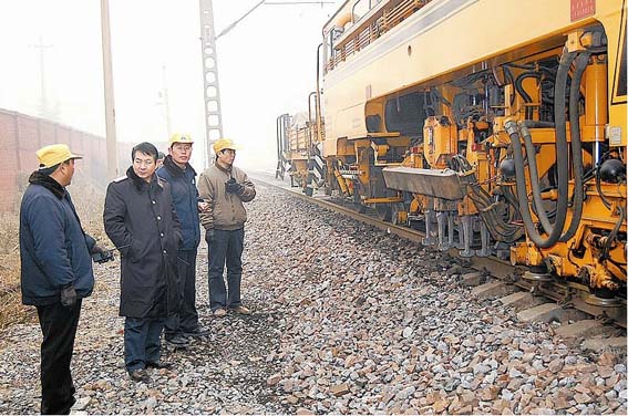 鄭州鐵路局改革安李支線經營模式調查