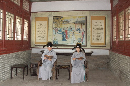 嵩山景區舉行“游學古書院”活動為學子解壓