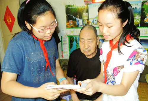 鄭州幸福路小學(xué)多姿多彩迎六一（組圖）