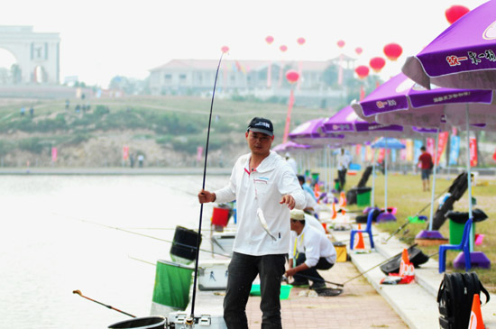 第七屆全國農運會釣魚比賽激烈進行