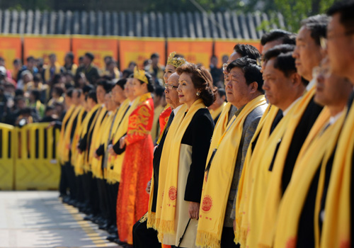 世界炎黃子孫河南拜黃帝 蔣孝嚴攜夫人出席