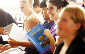 美國高中生來哈學(xué)漢語