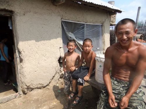 哈爾濱數百村民失去戶籍十多年 村莊似原始部落