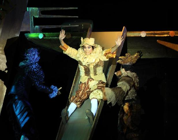 英國經典童話劇《餅干小子》在哈爾濱首演