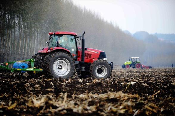 秋收近尾聲 整地備春耕