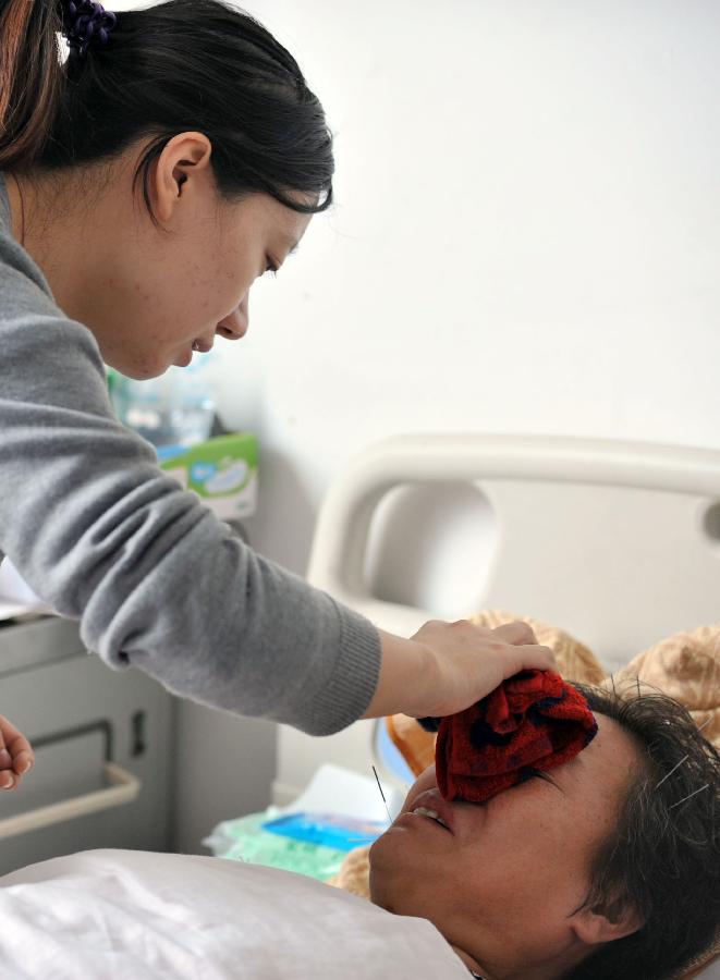 小提琴挑起家的重擔