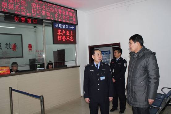 哈爾濱市各出入境接待大廳春節(jié)期間為返鄉(xiāng)群眾辦理各類出入境證照