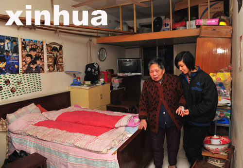 “保姆奶奶”情傳四方 網(wǎng)絡(luò)內(nèi)外愛心潮涌