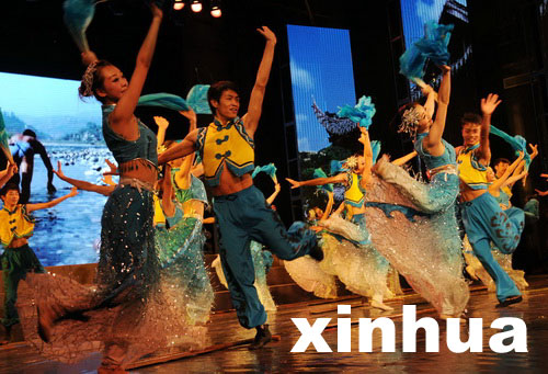 恩施舉辦民歌大家唱晚會