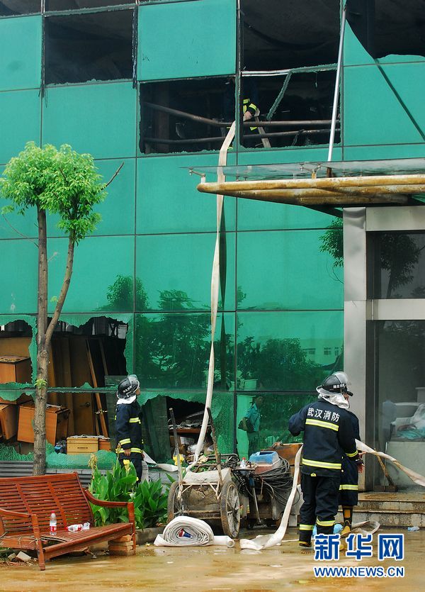 武漢“7·12”火災(zāi)死亡人數(shù)增至14人（圖）