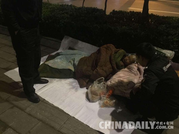 守衛在城市每個角落 記派出所巡邏隊員的一天