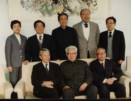 1984年中國(guó)日?qǐng)?bào)編委會(huì)成員合影