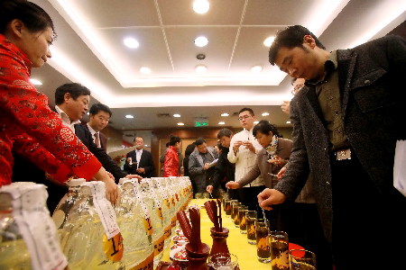 第八屆中國(guó)國(guó)際茶業(yè)博覽會(huì)“品茶斗水”大賽落幕