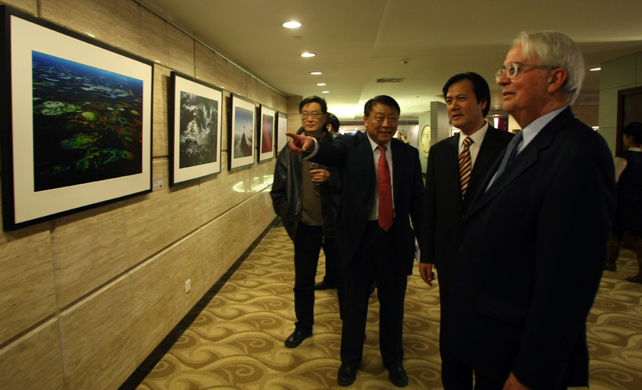 王衛(wèi)光《巴西之光》攝影展暨新書發(fā)布會(huì)在京舉行