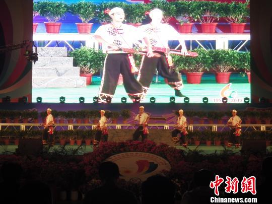 云南德宏州慶暨潑水節落幕