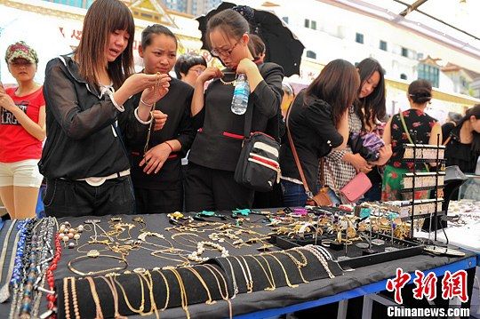 昆明“泰國節”謝幕 民眾相約“掃貨”