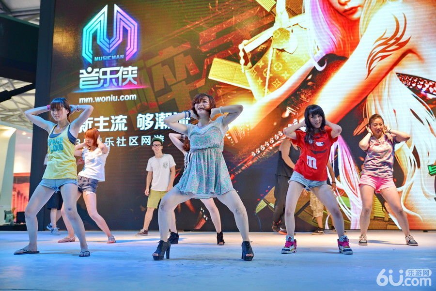 探班ChinaJoy showgirl緊張彩排