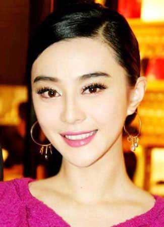 各行業(yè)年終獎盤點:有的發(fā)奔馳車 有的發(fā)衛(wèi)生巾