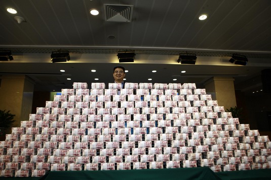 陳光標(biāo)稱富人死前要花光錢 明年在京滬發(fā)紅包