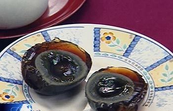 中國最大蛋企發函抗議 要CNN向全球皮蛋消費者道歉