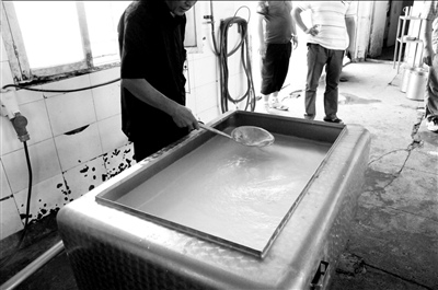 雀巢被指壟斷市場克扣奶農(nóng) 前任市領(lǐng)導(dǎo)任董事長