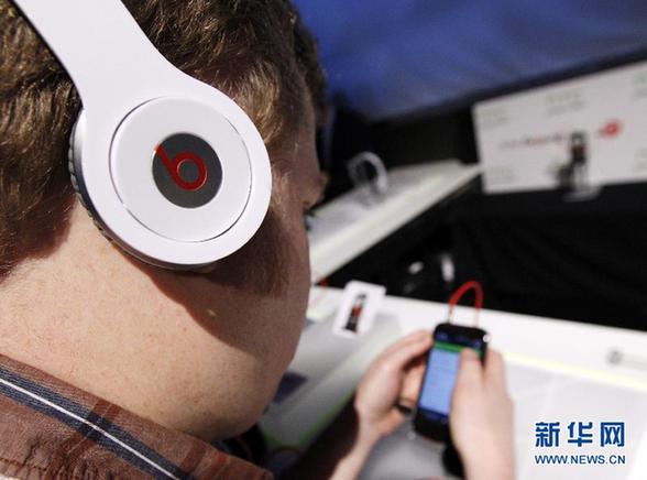 HTC被判侵權蘋果 被禁入美國市場