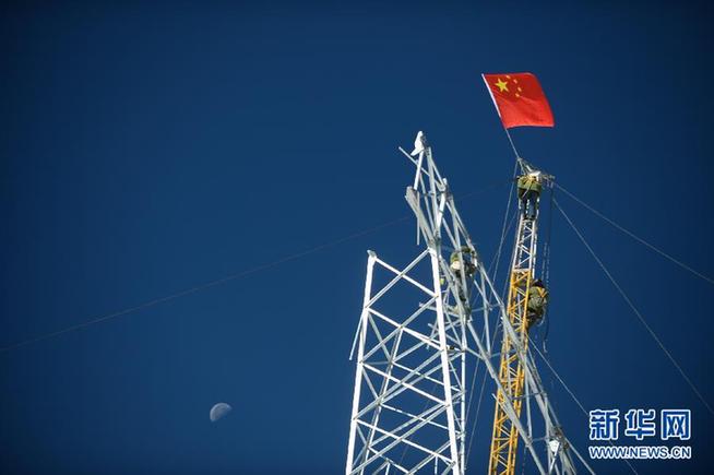 國家電網玉樹聯網工程最高鐵塔成功組立